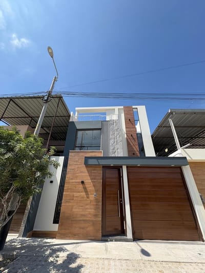 HERMOSA CASA DE ESTRENO CON PISCINA EN VENTA - URB. BOULEVARD PARK PLAZA - PIURA