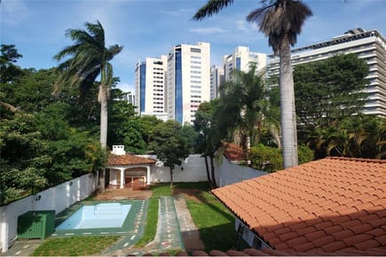 Alquilo hermoso local comercial 