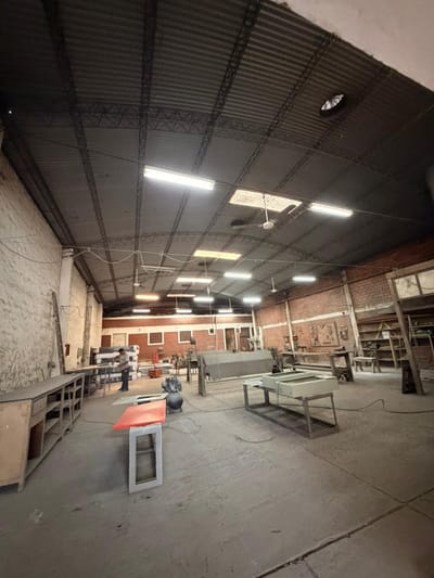 Alquilo propiedad comercial en lambare