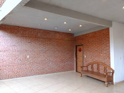 VENDO CASA EN ESQUINA EN EL CENTRO DE VILLA ELISA