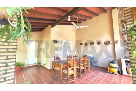 Casa en Barrio Mbocayaty