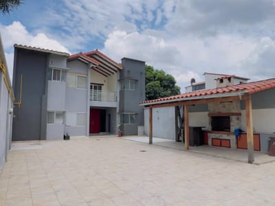 CASA AMPLIA EN ALQUILER