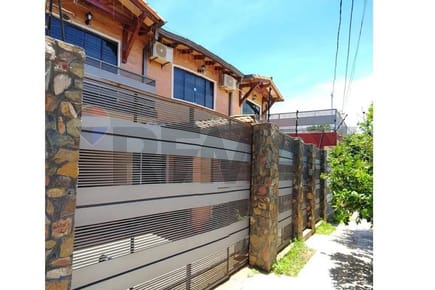 VENTA - AMPLIA CASA RESIDENCIAL- VILLA ELISA