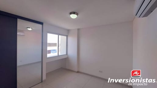Departamento en Venta de 2 Dormitorios con Balcón y Parqueo