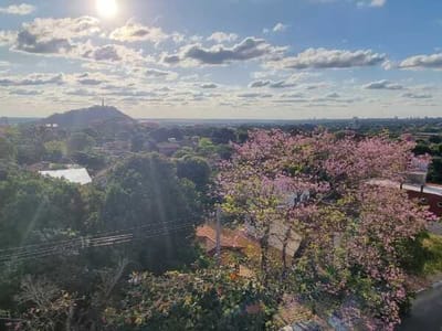 HERMOSO EDIFICIO EN VENTA CON TRES DEPARTAMENTOS 105M2