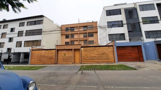 DEPARTAMENTO DUPLEX EN VENTA FRENTE A PARQUE LOS INGENIEROS VISTA EXTERNA
