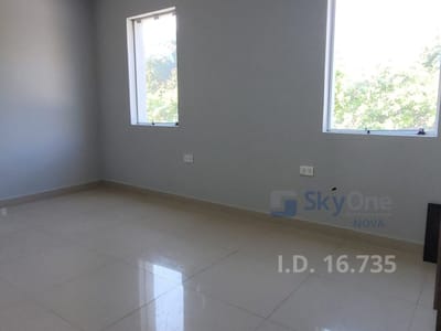 Alquilo Casa Minimalista En Lambaré - Zona Stock Cacique