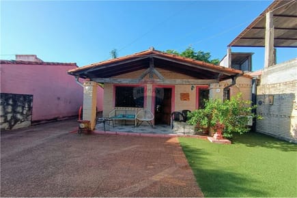 VENDO CHALET EN AMPLIO TERRENO EN LAMBARE