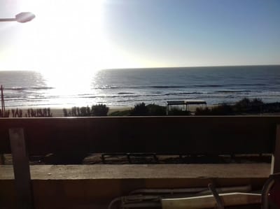 ARGENTINA, COSTA ATLÁNTICA, PINAMAR. DEPARTAMENTO FRENTE AL MAR VISTA COMODIDAD