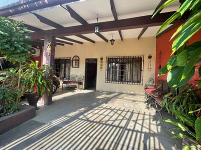 CASA EN ZONA NORTE EN OFERTA CON ESPECTACULAR UBICACIÓN