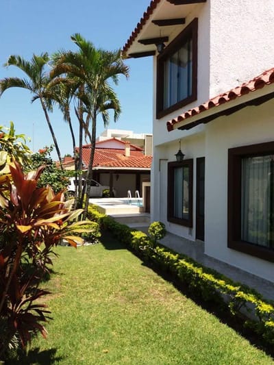 CASA AMPLIA EN ALQUILER
