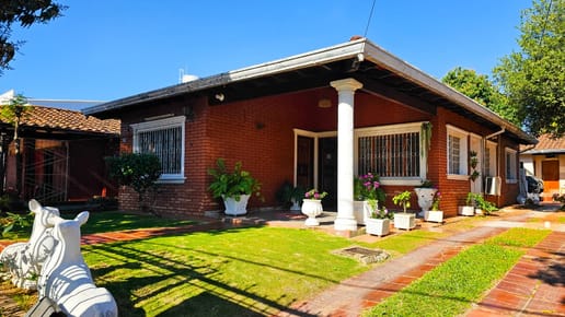 Casa - Venta - Fernando De La Mora, Paraguay