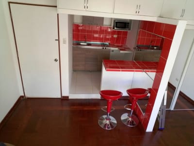 ALQUILO HABITACION  CON COCINA Y BAÑO  3ER PISO  ENTRADA  INDEPENDIENTE  