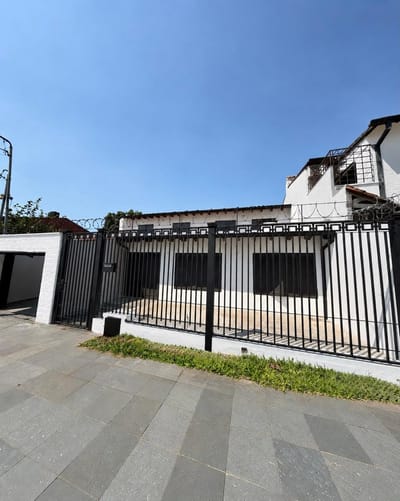 Alquilo Casa Con Amplio Patio En Fernando Zona Norte