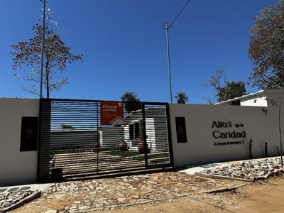 Vendo casa en condominio en Mariano Roque Alonso