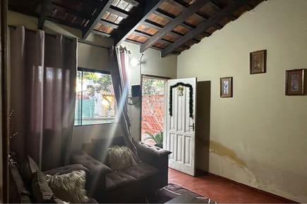 Casa-Venta-Calle Venezuela casi Quito, Central II, Mariano Roque Alonso, Central