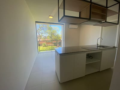 **ALQUILER – DEPARTAMENTO A ESTRENAR | INSIGNIA TERRA 1 – LUQUE**