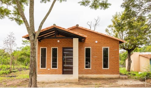 Casa en Venta 2 dormitorios - Luque, Central