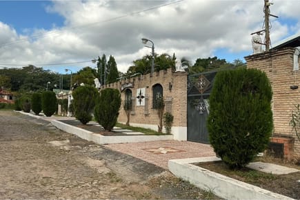 VENDO CASA EN SAN BERNARDINO