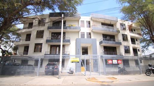 DEPARTAMENTO EN VENTA –PRIMER PISO-  URB.EL CHIPE -PIURA