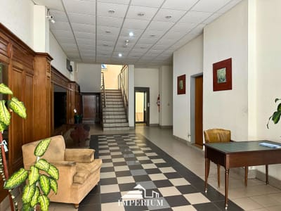 Venta De Oficina En Ciudad Vieja