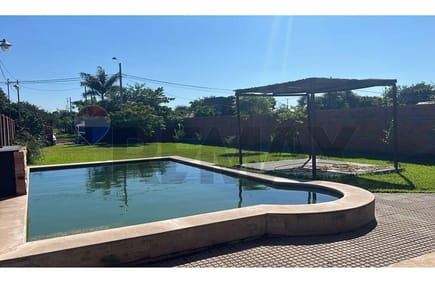 Vendo Casa Quinta en Limpio