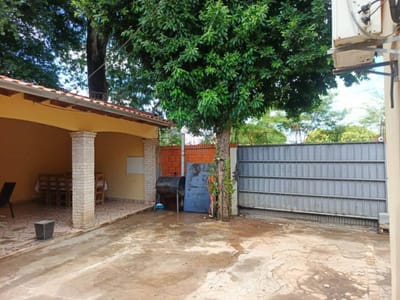 VENDO CASA EN MARIANO ROQUE ALONSO EN ESQUINA