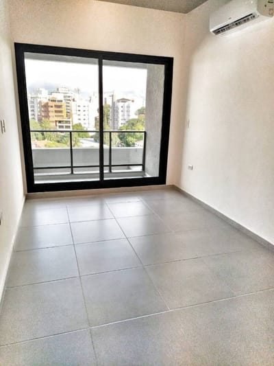 VENDO DPTO CON RENTA ACTIVA EN EDIFICIO ESPAÑA LAS MERCEDES