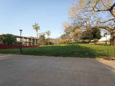 Terreno en venta en colinas del urubo 
