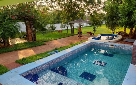 EXCLUSIVA CASA QUINTA EN AREGUÁ 1.440 M² DE TERRENO