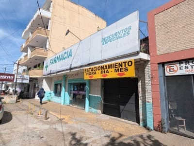 VENDO SALON COMERCIAL A DEMOLER FRENTE A EMERGENCIAS MEDICAS!!!!