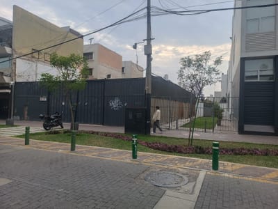 MIRAFLORES - TERRENO COMERCIAL EN VENTA