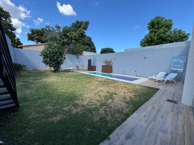 Vendo Lujosa Residencia en barrio Nazareth