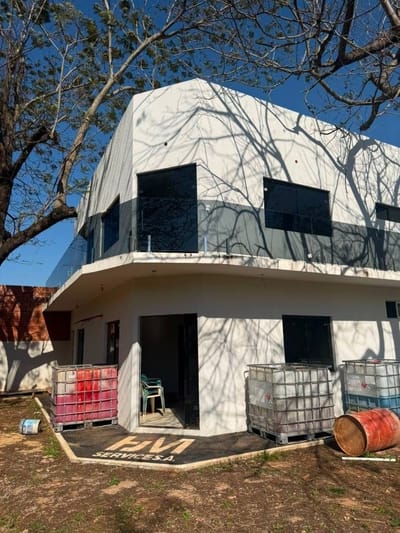 PROPIEDAD COMERCIAL EN LUQUE 5.710 M2 DE TERRENO