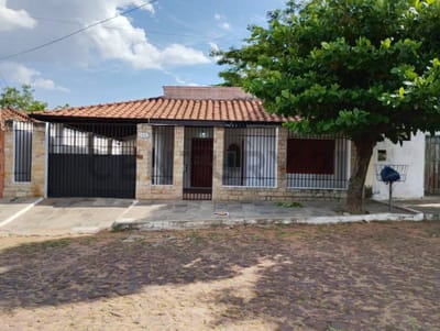 Vendo Una Casa Amplia En Puerto Pabla, Lambaré