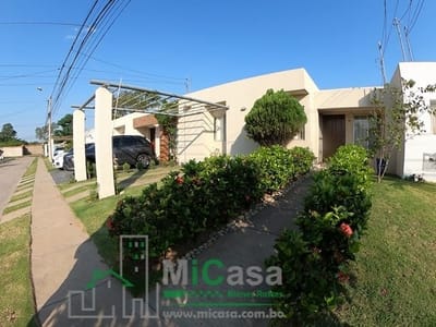 Hermosa casa  en condominio Sevilla zona norte - En venta