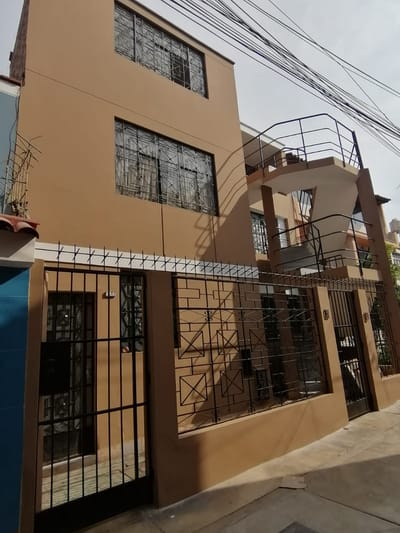 ALQUILO DEPA X MEGAPLAZA 3ER PISO 4HAB 160M2 PRECIO FINAL $450 DOLARES