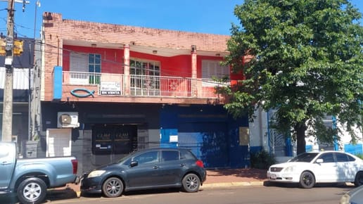 VENDO Edificio de 4 pisos en el centro de Encarnación