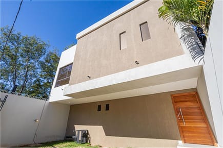 DÚPLEX AMPLIO EN ZONA VILLA OLIMPIA    J.A