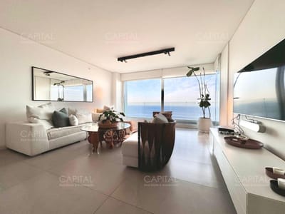 Apartamento de tres dormitorios en Le Parc, Primera fila en playa brava en venta