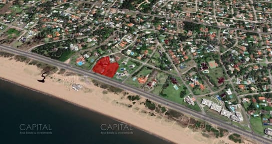 Lote de 7000m2 frente al mar en venta Punta Este.