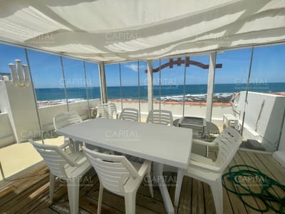 Apartamento de dos dormitorios en primera linea de Playa Montoya en Alquiler
