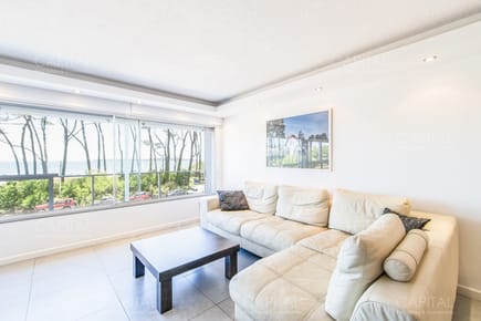 Imarangatu Punta del Este Apartamento en venta frente al mar Punta del Este.