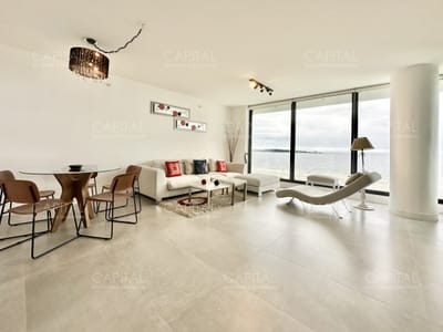 Venetian Tower Punta del Este en Venta de 2 Suites Frente al Mar de Playa Mansa