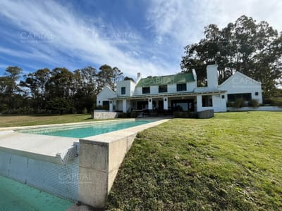 Casa de campo en Ruta 104 Manantiales con piscina a pocos kms del mar
