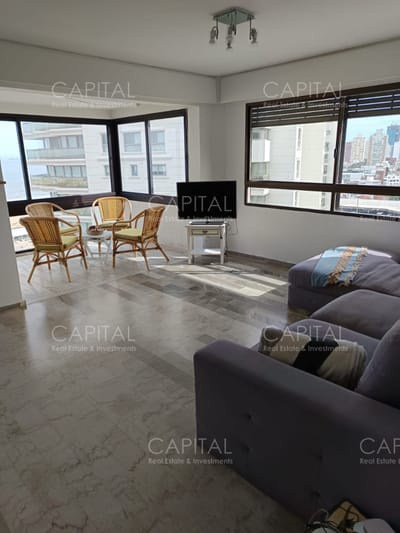 Excelente apartamento en venta con vista hacia el mar - Playa Brava
