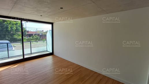 Apartamento de un dormitorio en venta. Playa Mansa, Punta del Este.