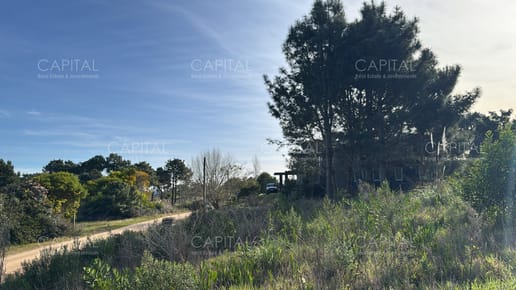 Lote en venta en Club de La Barra próximo al centro de la Barra