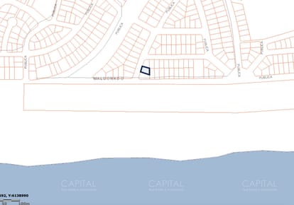 Terreno en Venta en Ocean Park a metros del mar