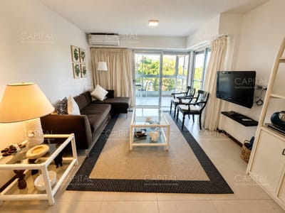 Apartamento tres ambientes amplios cerca de servicios en venta